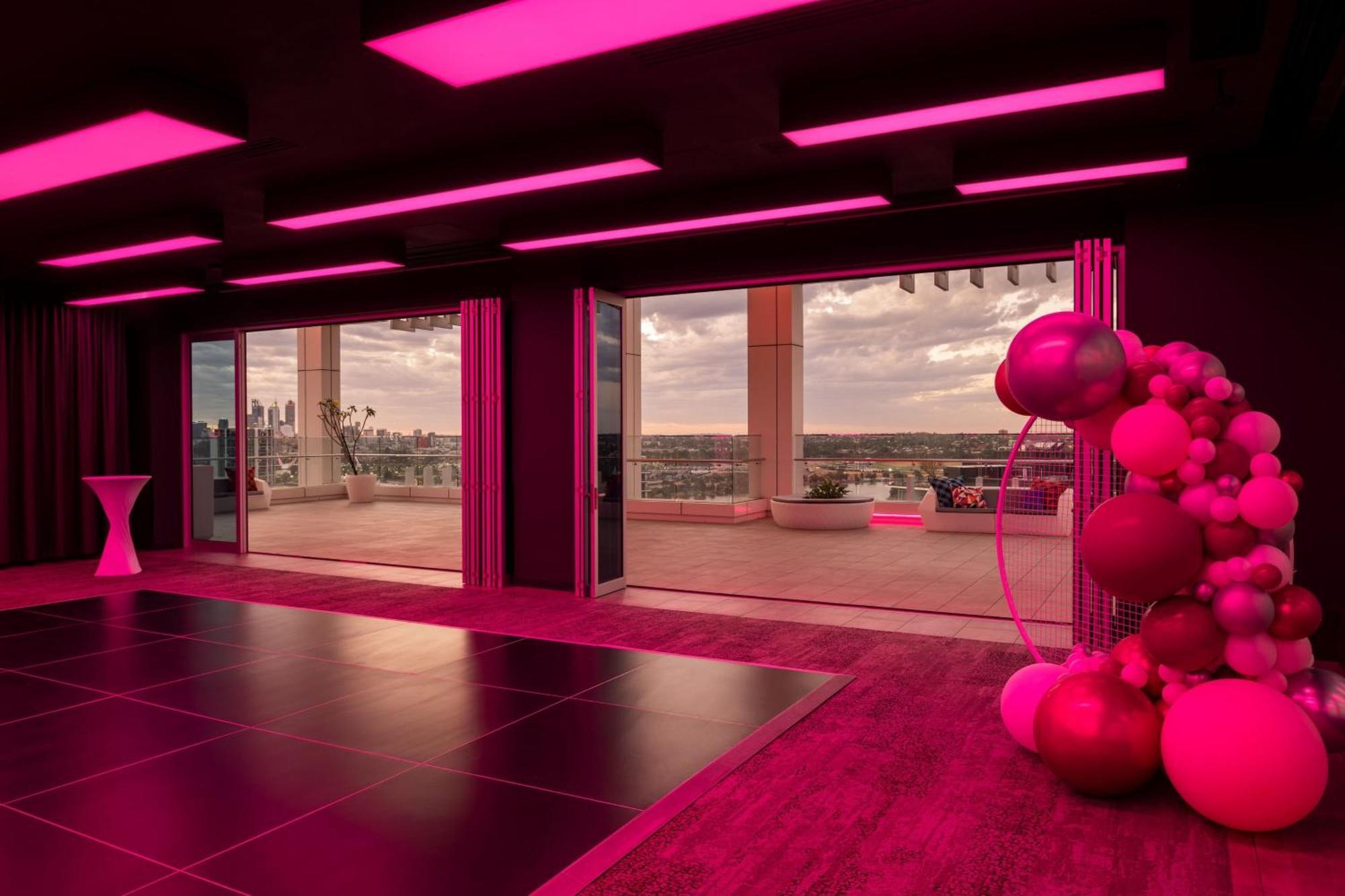 Hotel Aloft Perth Exterior foto